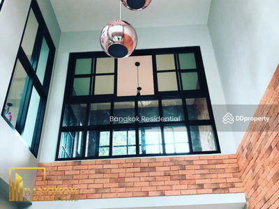 5 Bed House in Sukhumvit 36, Thonglor, Bangkok, Thailand 5 Bed House in Sukhumvit 36, Thonglor, Bangkok, Thailand
