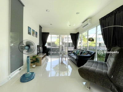 Nara Botanic Srinakarin, Samut Prakan, Thailand Nara Botanic Srinakarin, Samut Prakan, Thailand