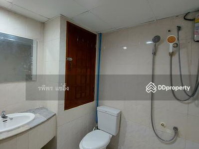 Merlin Tower Condominium, Bangkok, Thailand Merlin Tower Condominium, Bangkok, Thailand