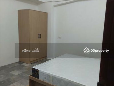 Merlin Tower Condominium, Bangkok, Thailand Merlin Tower Condominium, Bangkok, Thailand