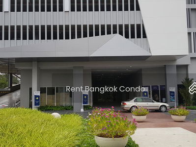 Supalai Lite Ratchada-Narathiwas-Sathorn, Bangkok, Thailand Supalai Lite Ratchada-Narathiwas-Sathorn, Bangkok, Thailand