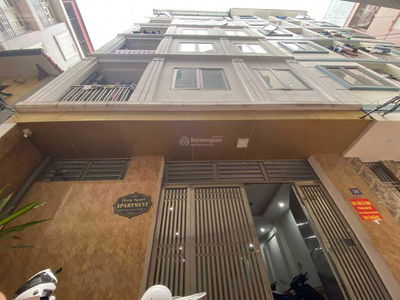 Ho Tung Mau Street, Vietnam Ho Tung Mau Street, Vietnam