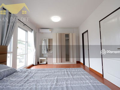 Housing in Bangkok, Thailand Housing in Bangkok, Thailand