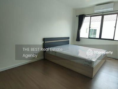 Town Avenue Merge Rattanatibet, Nonthaburi, Thailand Town Avenue Merge Rattanatibet, Nonthaburi, Thailand