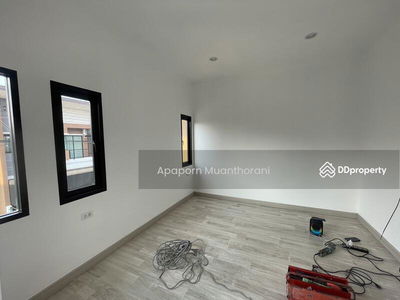 Baanfah Townee Pinklao-Sai 5, Nakhon Pathom, Thailand Baanfah Townee Pinklao-Sai 5, Nakhon Pathom, Thailand