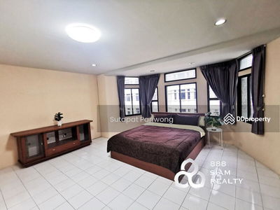 Moo Baan Chicha Castle, Bangkok, Thailand Moo Baan Chicha Castle, Bangkok, Thailand