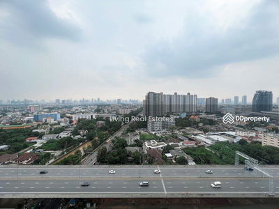 Metro Sky Prachachuen, Bangkok, Thailand Metro Sky Prachachuen, Bangkok, Thailand