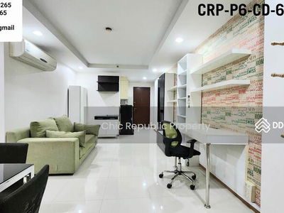 Abstracts Phahonyothin Park, Bangkok, Thailand Abstracts Phahonyothin Park, Bangkok, Thailand