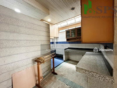 Single house for rent in Soi Ekkamai. (SPSAM871), Bangkok, Thailand Single house for rent in Soi Ekkamai. (SPSAM871), Bangkok, Thailand