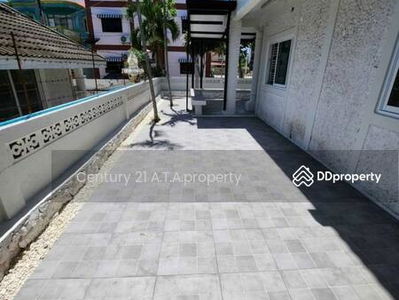 For rent, new detached house, renovate Near Jomtien Beach, Pattaya, Nong Prue Subdistrict, Bang Lamung District Chonburi Province, Chon Buri, Thailand For rent, new detached house, renovate Near Jomtien Beach, Pattaya, Nong Prue Subdistrict, Bang Lamung District Chonburi Province, Chon Buri, Thailand