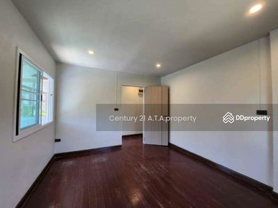 For rent, new detached house, renovate Near Jomtien Beach, Pattaya, Nong Prue Subdistrict, Bang Lamung District Chonburi Province, Chon Buri, Thailand For rent, new detached house, renovate Near Jomtien Beach, Pattaya, Nong Prue Subdistrict, Bang Lamung District Chonburi Province, Chon Buri, Thailand