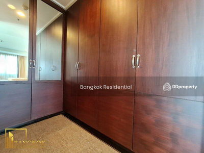 Piyathip Place, Bangkok, Thailand Piyathip Place, Bangkok, Thailand