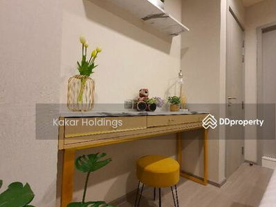 Life Sukhumvit 62, Bangkok, Thailand Life Sukhumvit 62, Bangkok, Thailand