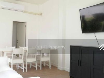 Alojamiento en Ban Ratsada, Thailand Alojamiento en Ban Ratsada, Thailand