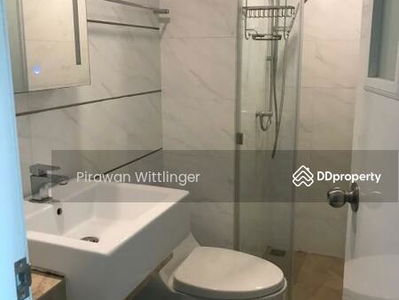 The Light New York Sukhumvit 64, Bangkok, Thailand The Light New York Sukhumvit 64, Bangkok, Thailand