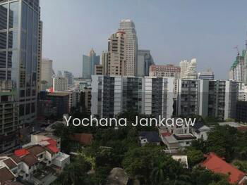 Lake Avenue Sukhumvit 16, Bangkok, Thailand Lake Avenue Sukhumvit 16, Bangkok, Thailand