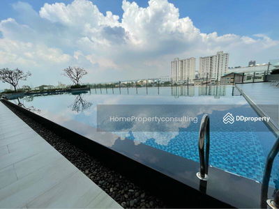 The Metropolis Samrong Interchange, Samut Prakan, Thailand The Metropolis Samrong Interchange, Samut Prakan, Thailand