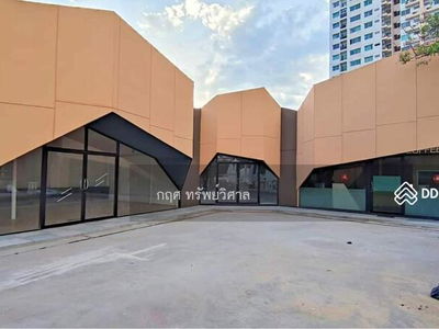 NS Tower Central City Bangna, Bangkok, Thailand NS Tower Central City Bangna, Bangkok, Thailand