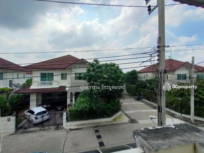 The Centro Rattanathibet, Nonthaburi, Thailand The Centro Rattanathibet, Nonthaburi, Thailand