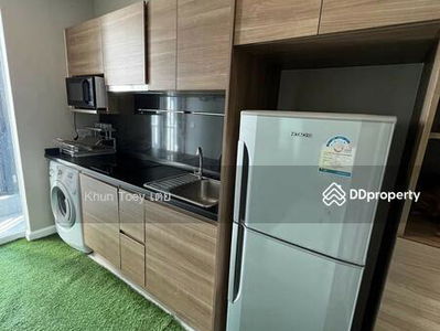 The Metropolis Samrong Interchange, Samut Prakan, Thailand The Metropolis Samrong Interchange, Samut Prakan, Thailand