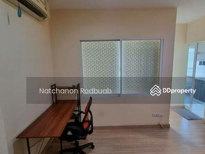 Life @ Sathorn 10, Bangkok, Thailand Life @ Sathorn 10, Bangkok, Thailand