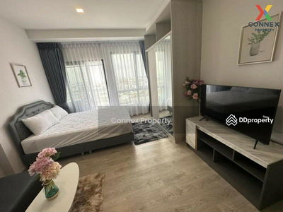 The Tree Pattanakarn-Ekkamai, Bangkok, Thailand The Tree Pattanakarn-Ekkamai, Bangkok, Thailand