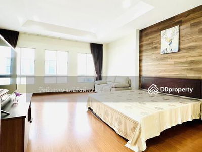 Baan Klang Muang Srinakarin, Bangkok, Thailand Baan Klang Muang Srinakarin, Bangkok, Thailand