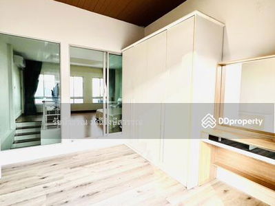 Baan Klang Muang Srinakarin, Bangkok, Thailand Baan Klang Muang Srinakarin, Bangkok, Thailand