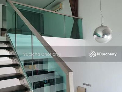 Wongamat Tower, Chon Buri, Thailand Wongamat Tower, Chon Buri, Thailand