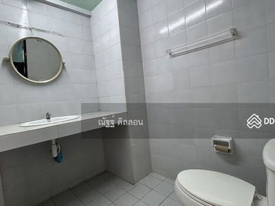 Maneeya Ville, Bangkok, Thailand Maneeya Ville, Bangkok, Thailand