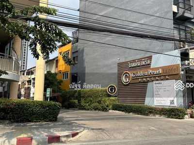 Maneeya Ville, Bangkok, Thailand Maneeya Ville, Bangkok, Thailand