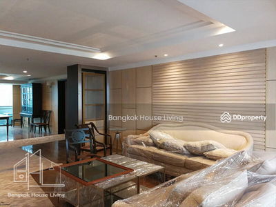 Insaf Tower, Bangkok, Thailand Insaf Tower, Bangkok, Thailand