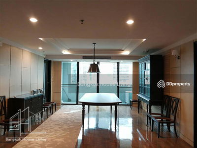 Insaf Tower, Bangkok, Thailand Insaf Tower, Bangkok, Thailand