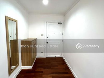 Acadamia Grand Tower, Bangkok, Thailand Acadamia Grand Tower, Bangkok, Thailand