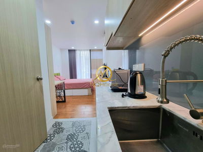 Le Van Sy Street, Vietnam  Le Van Sy Street, Vietnam