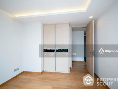 Via BOTANI, Bangkok, Thailand Via BOTANI, Bangkok, Thailand