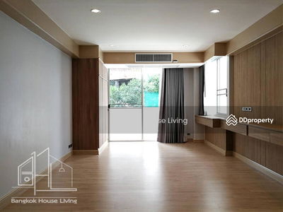 Raj Mansion, Bangkok, Thailand Raj Mansion, Bangkok, Thailand