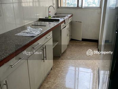 Tai Ping Towers, Bangkok, Thailand Tai Ping Towers, Bangkok, Thailand