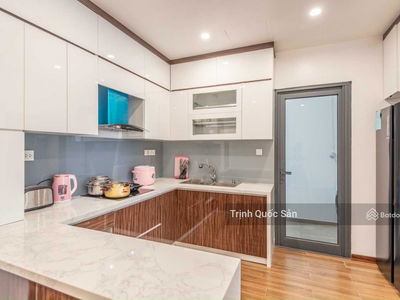 Hoàng Cầu Skyline, Vietnam  Hoàng Cầu Skyline, Vietnam