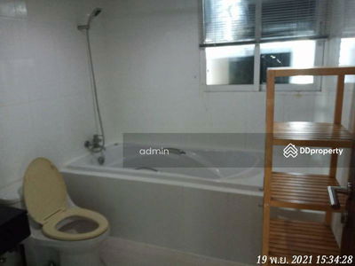 Urbana Langsuan, Bangkok, Thailand Urbana Langsuan, Bangkok, Thailand