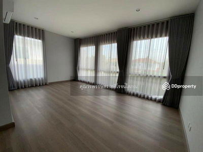 The Palm Bangna-Wongwaen, Bangkok, Thailand The Palm Bangna-Wongwaen, Bangkok, Thailand