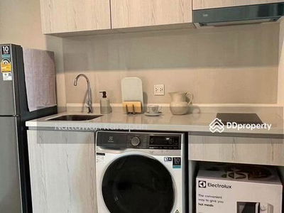 Life One Wireless, Bangkok, Thailand Life One Wireless, Bangkok, Thailand