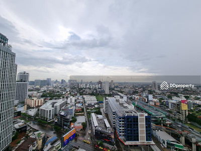 Whizdom Avenue Ratchada-Ladprao, Bangkok, Thailand Whizdom Avenue Ratchada-Ladprao, Bangkok, Thailand