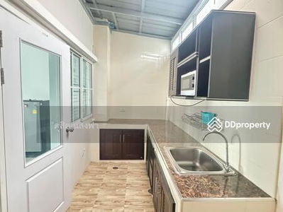 Townhome for rent, J City Sriracha, fully furnished, ready to move in, Chon Buri, Thailand Townhome for rent, J City Sriracha, fully furnished, ready to move in, Chon Buri, Thailand