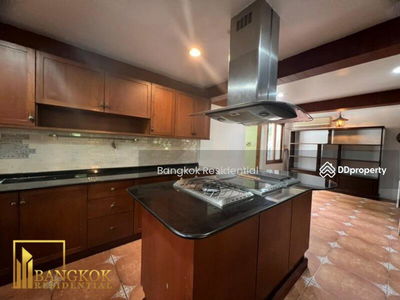 Single House in Compound, Bangkok, Thailand Single House in Compound, Bangkok, Thailand