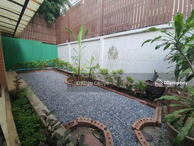 10330, Bangkok, Thailand 10330, Bangkok, Thailand