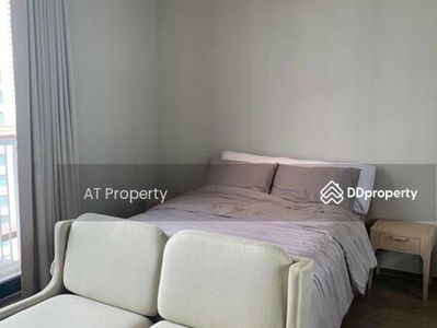 Park Origin Phrom Phong, Bangkok, Thailand Park Origin Phrom Phong, Bangkok, Thailand