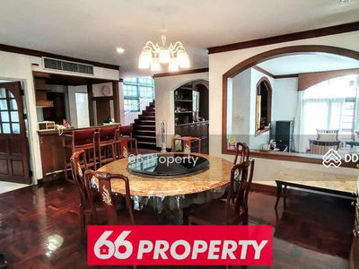 4 Bed House, Bangkok, Thailand 4 Bed House, Bangkok, Thailand