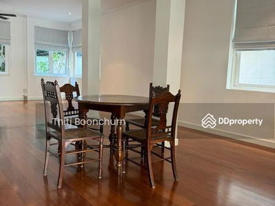 Townhouse, 400sqm, Quiet Street, Phrom Phong, Bangkok, Thailand Townhouse, 400sqm, Quiet Street, Phrom Phong, Bangkok, Thailand