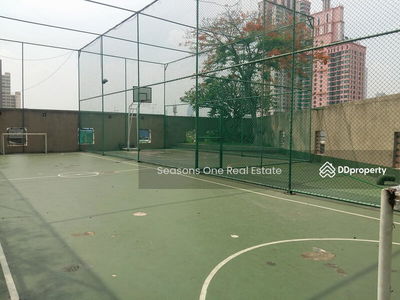 Condo 3 Bedrooms Very high floor & beautiful view@ Sukhumvit 24 for RENT, Bangkok, Thailand Condo 3 Bedrooms Very high floor & beautiful view@ Sukhumvit 24 for RENT, Bangkok, Thailand